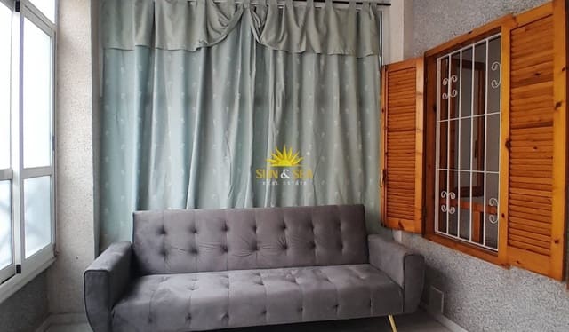 1 slaapkamer Appartement te huur in Avenida Habaneras - Curva de Palangre, Torrevieja - € 600 (Ref: 10035643)