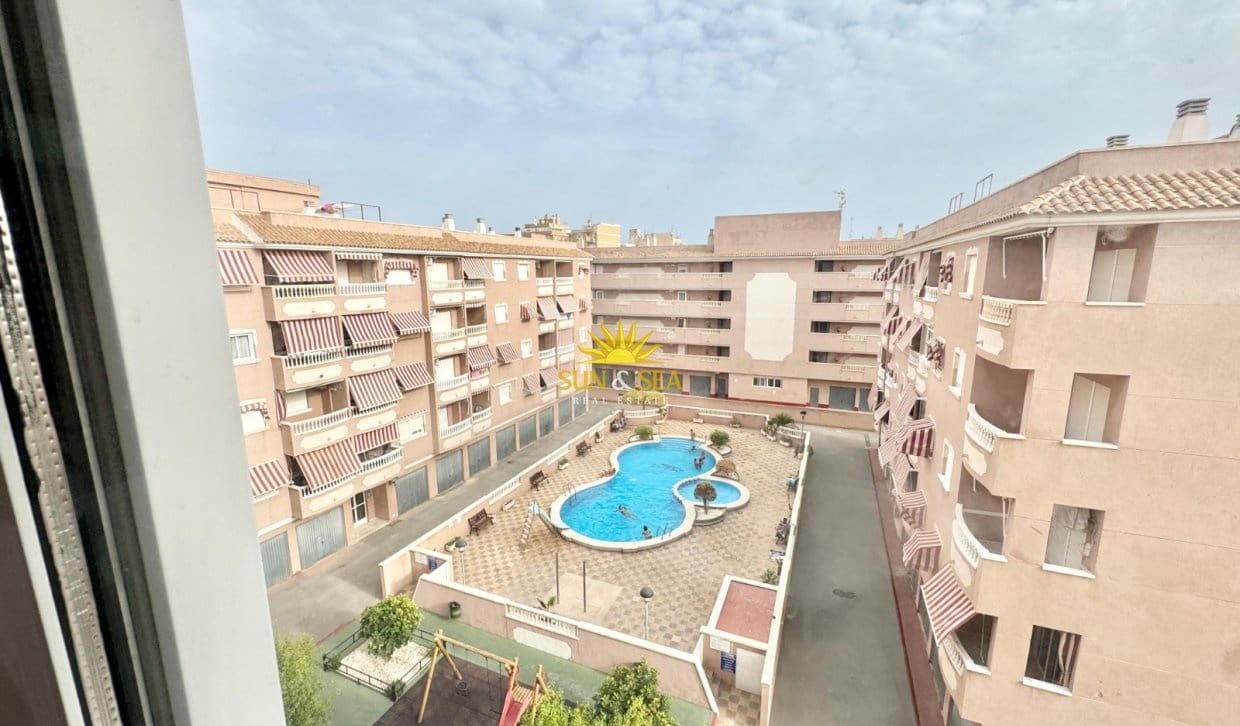 2 camera da letto Appartamento da affittare in Santa Pola con piscina - 900 € (Rif: 10035644)