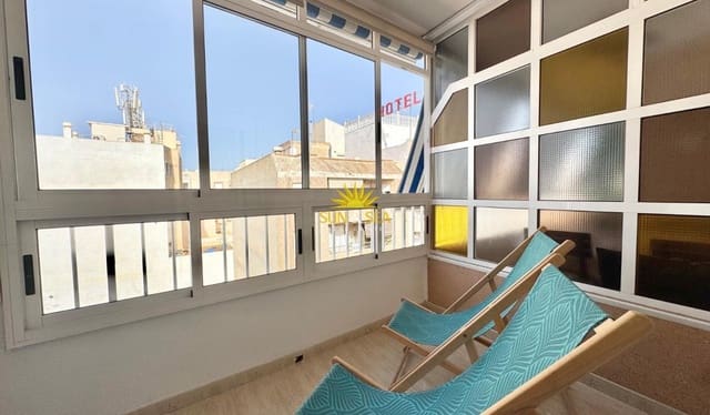 Appartement de 2 chambres à louer à Las Viñas, Guardamar del Segura - 800 € (Ref: 10035645)