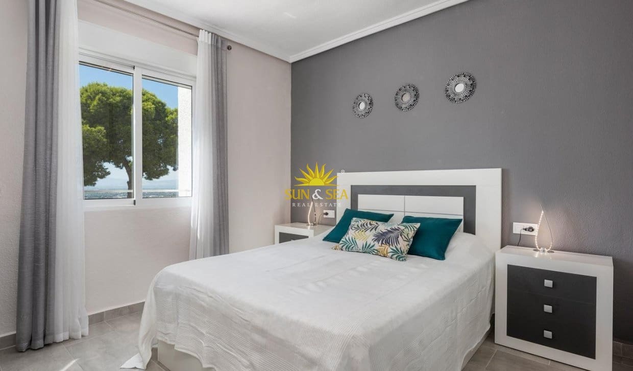 1 bedroom Apartment for rent in Rojales with pool - € 850 (Ref: 10035646)