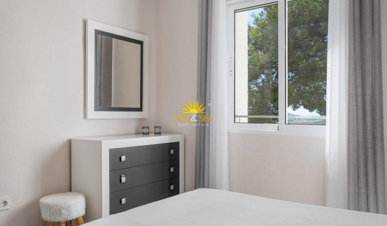 1 bedroom Apartment for rent in Rojales with pool - € 850 (Ref: 10035646)