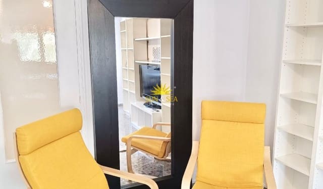 Appartement de 3 chambres à louer à Benalúa, Alicante ville - 1 350 € (Ref: 10039159)