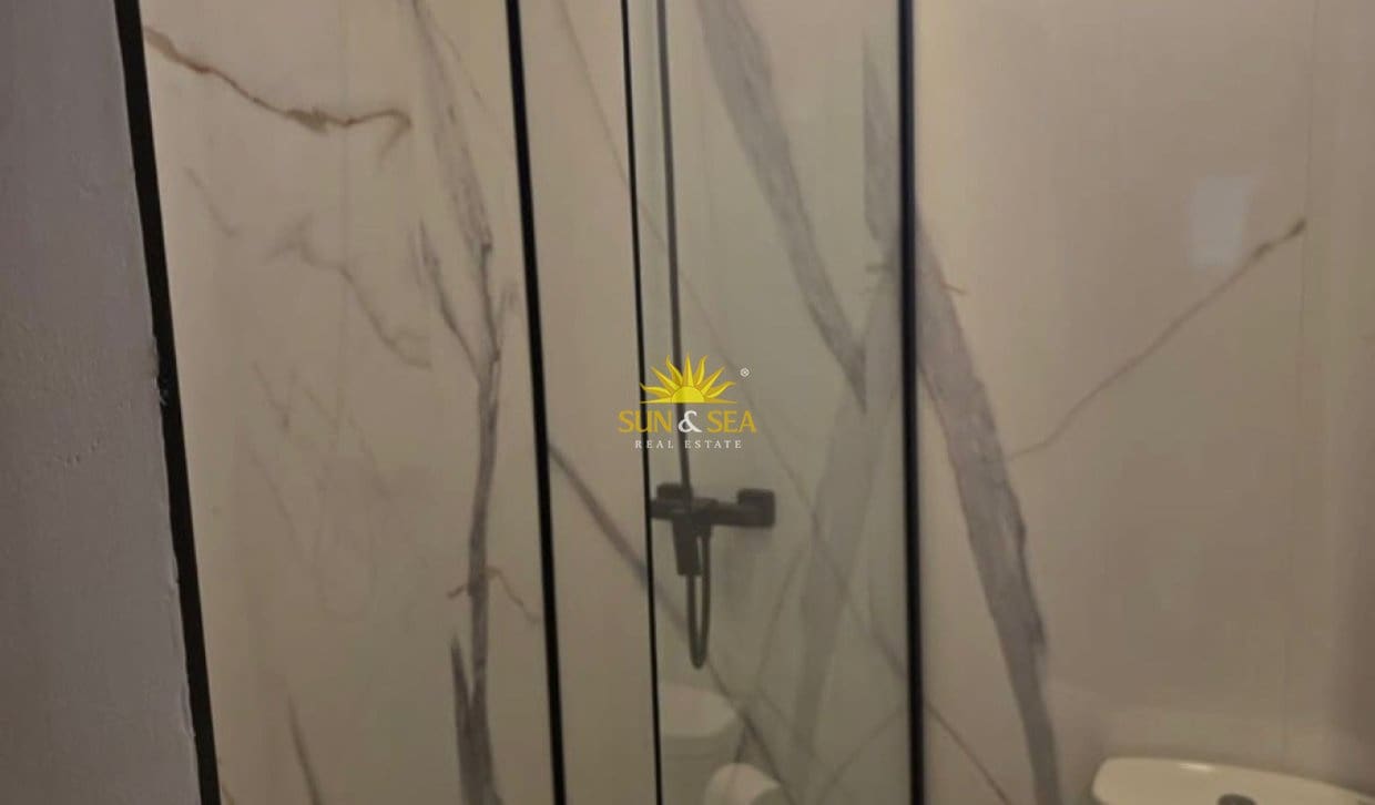 1 sovrum Lägenhet att hyra i Callosa d'En Sarria - 600 € (Ref: 10041530)