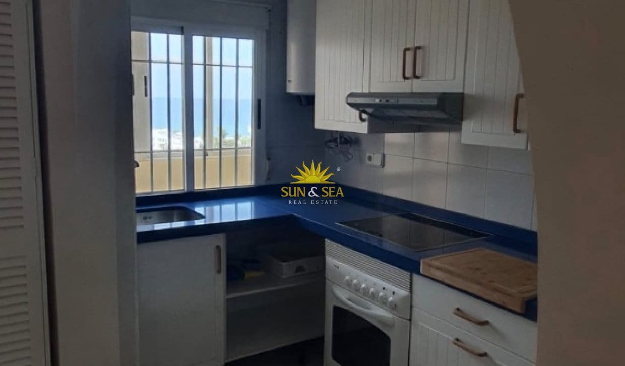 1 soverom Leilighet til leie i La Manga del Mar Menor med svømmebasseng - € 750 (Ref: 10041531)