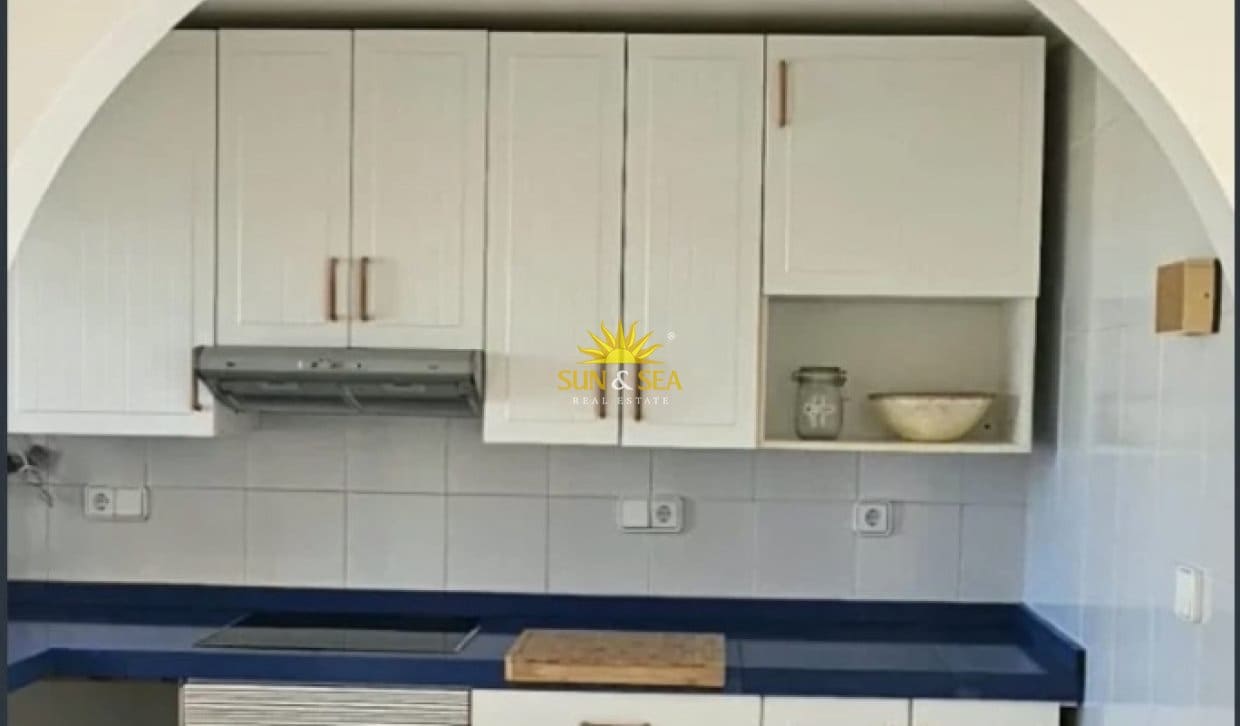 1 soverom Leilighet til leie i La Manga del Mar Menor med svømmebasseng - € 750 (Ref: 10041531)