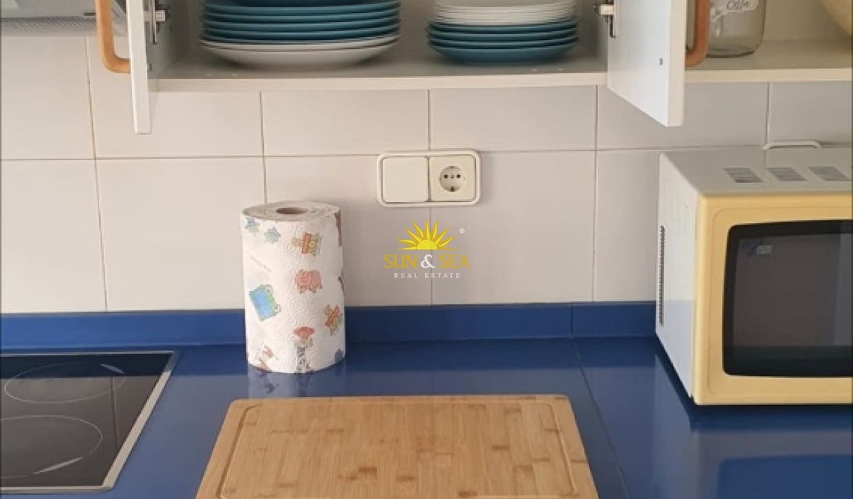 1 soverom Leilighet til leie i La Manga del Mar Menor med svømmebasseng - € 750 (Ref: 10041531)