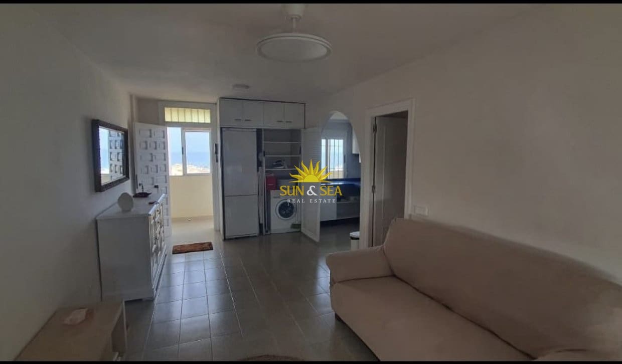 1 soverom Leilighet til leie i La Manga del Mar Menor med svømmebasseng - € 750 (Ref: 10041531)