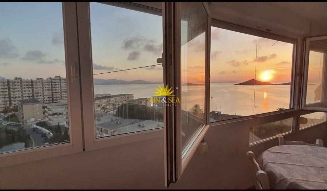 1 soverom Leilighet til leie i La Manga del Mar Menor med svømmebasseng - € 750 (Ref: 10041531)