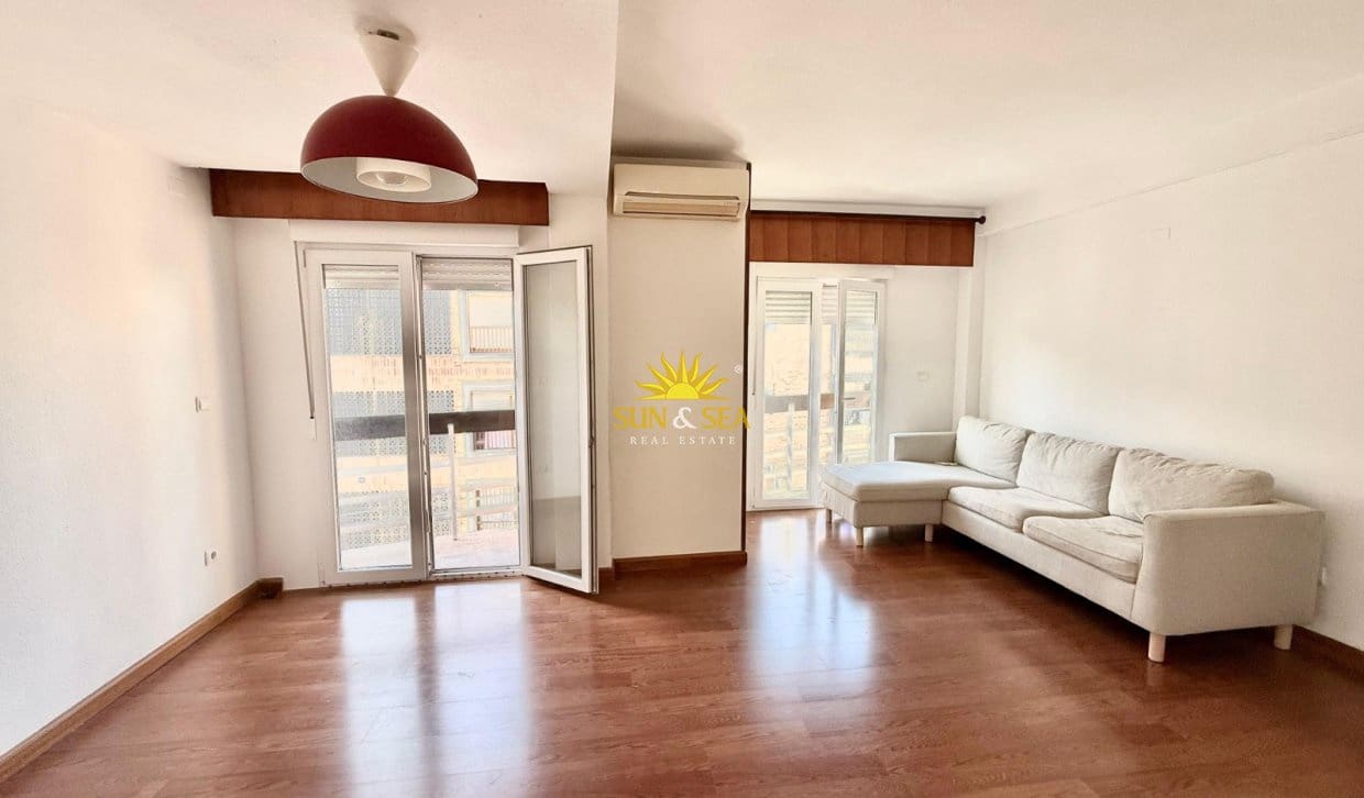 4 makuuhuone Huoneisto vuokrattavana paikassa Alicante kaupunki mukana 
autotalli - 1 450 € (Ref: 10041648)