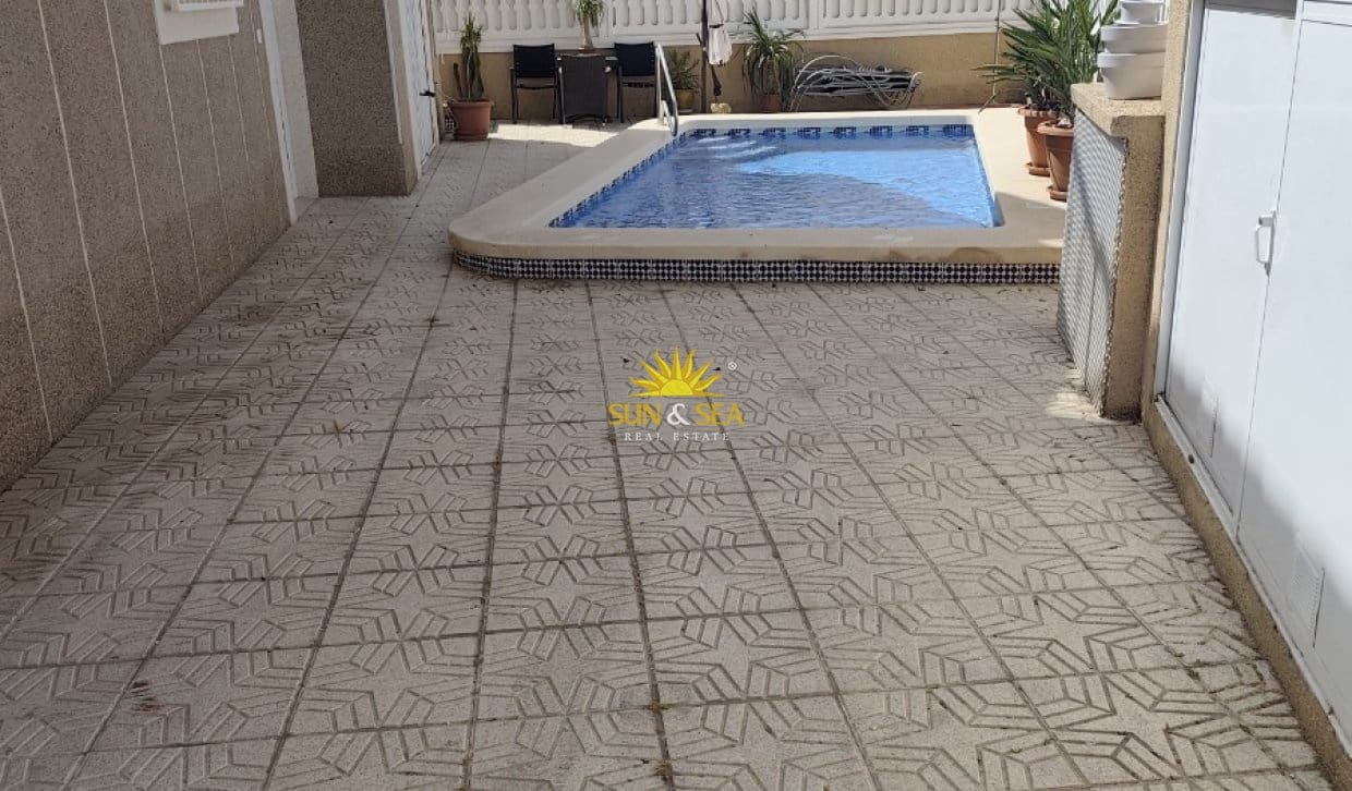 3 bedroom Villa for rent in Orihuela with pool - € 1,500 (Ref: 10041862)
