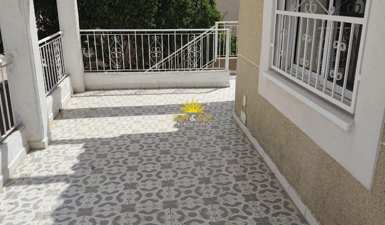3 bedroom Villa for rent in Orihuela with pool - € 1,500 (Ref: 10041862)
