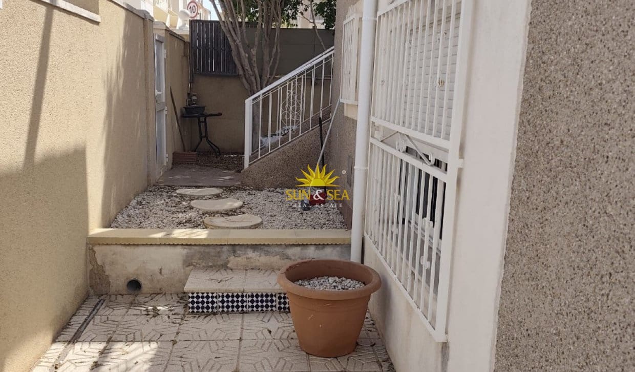 3 bedroom Villa for rent in Orihuela with pool - € 1,500 (Ref: 10041862)