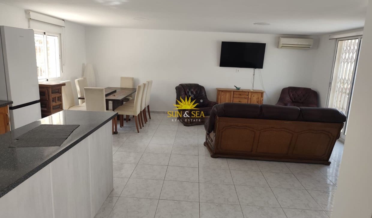 3 bedroom Villa for rent in Orihuela with pool - € 1,500 (Ref: 10041862)