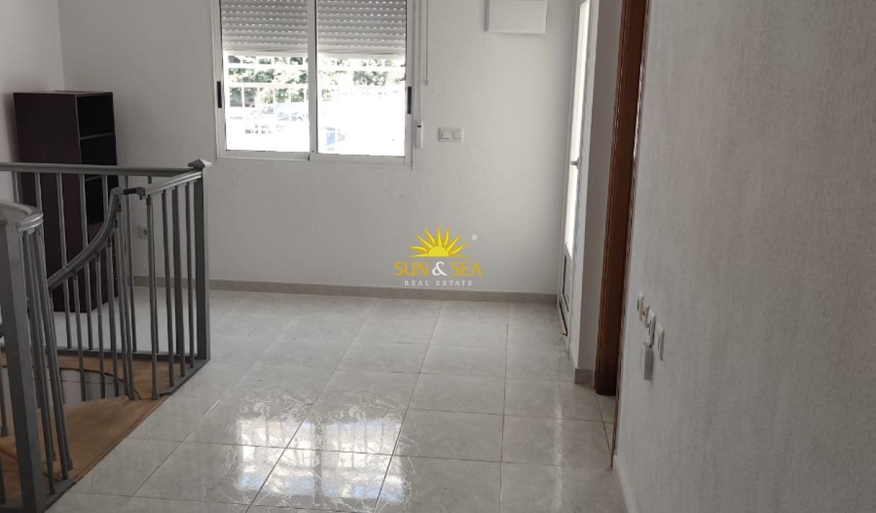 3 bedroom Villa for rent in Orihuela with pool - € 1,500 (Ref: 10041862)