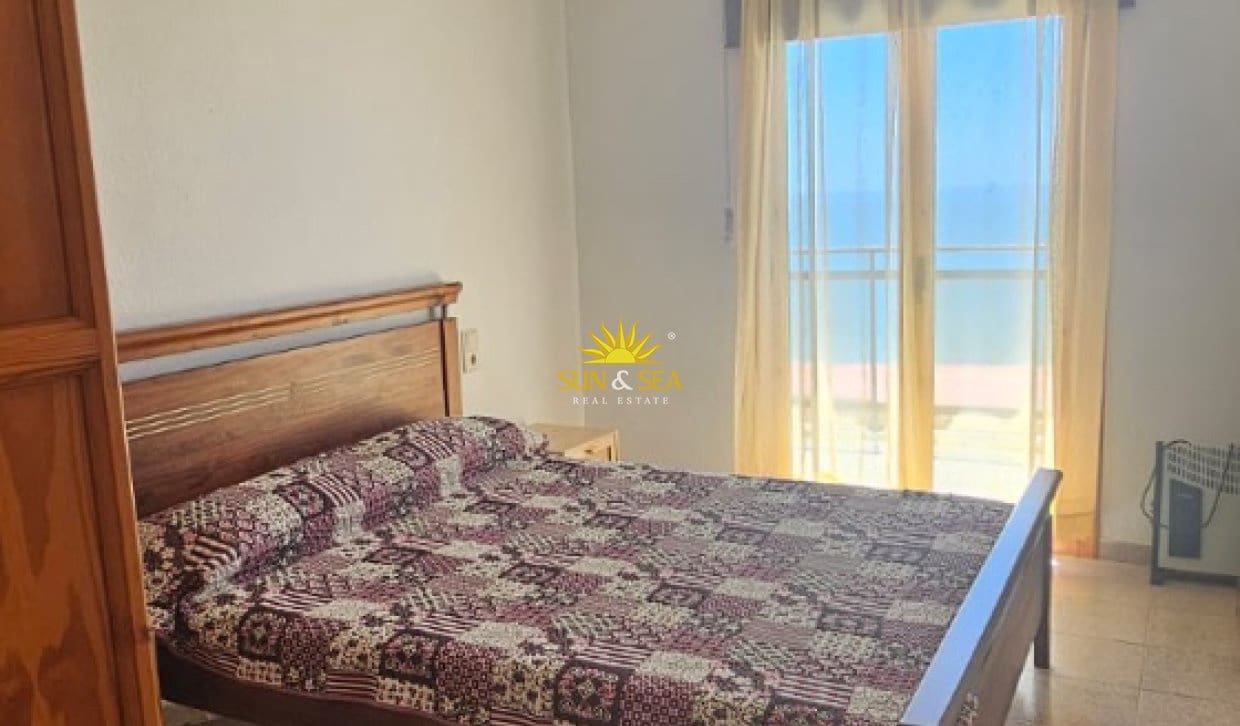 3 slaapkamer Appartement voor vakantieverhuur in Santa Pola met zwembad garage - € 900 (Ref: 10041863)