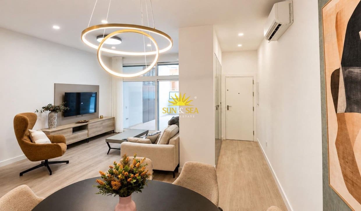 2 bedroom Apartment for sale in Torrevieja - € 239,900 (Ref: 10041864)
