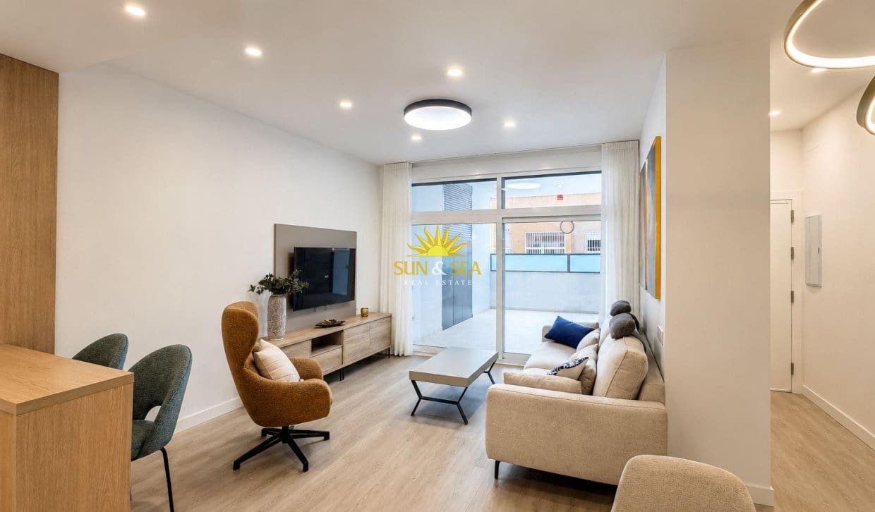 2 bedroom Apartment for sale in Torrevieja - € 239,900 (Ref: 10041864)