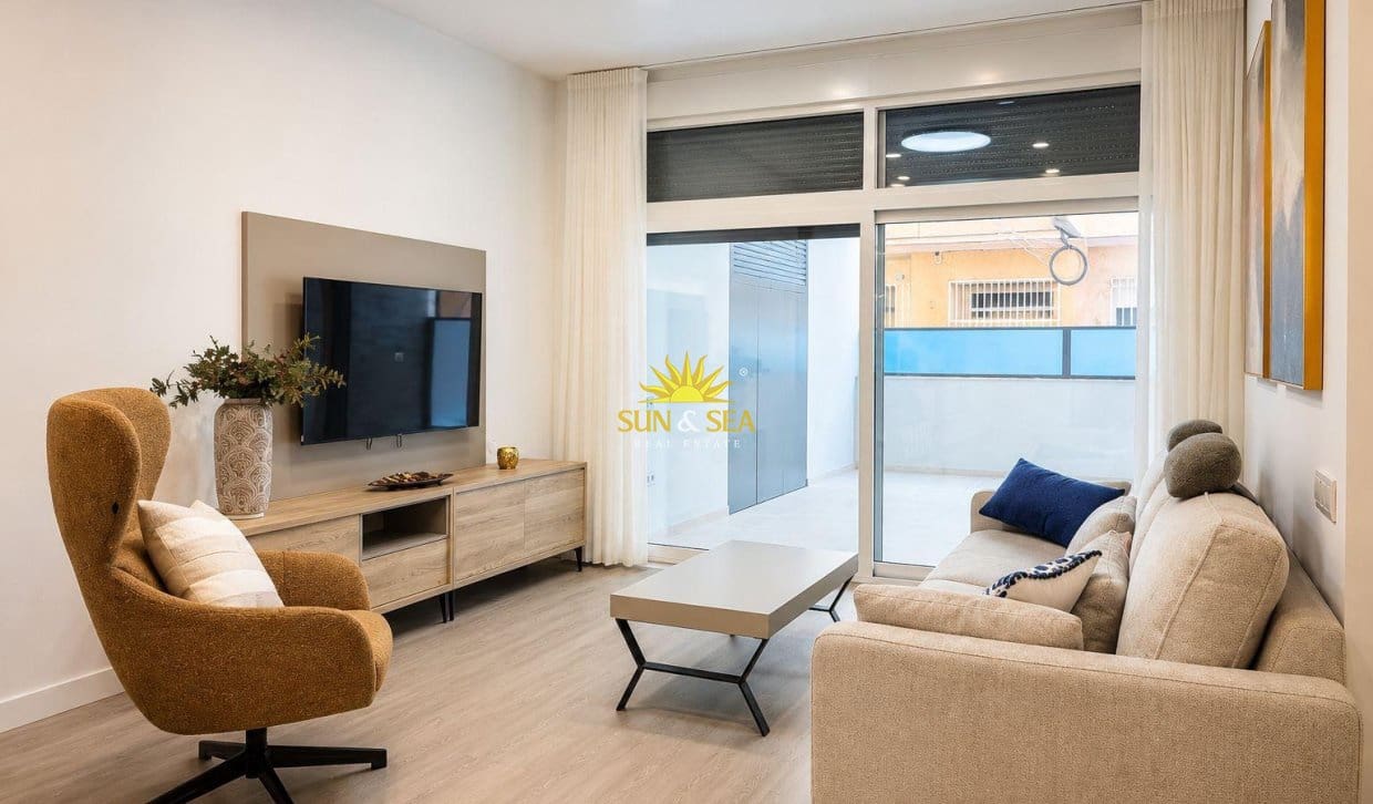 2 bedroom Apartment for sale in Torrevieja - € 239,900 (Ref: 10041864)