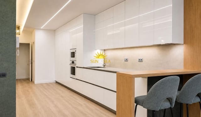 2 bedroom Apartment for sale in Las Piscinas Naturales, Torrevieja - € 239,900 (Ref: 10041864)