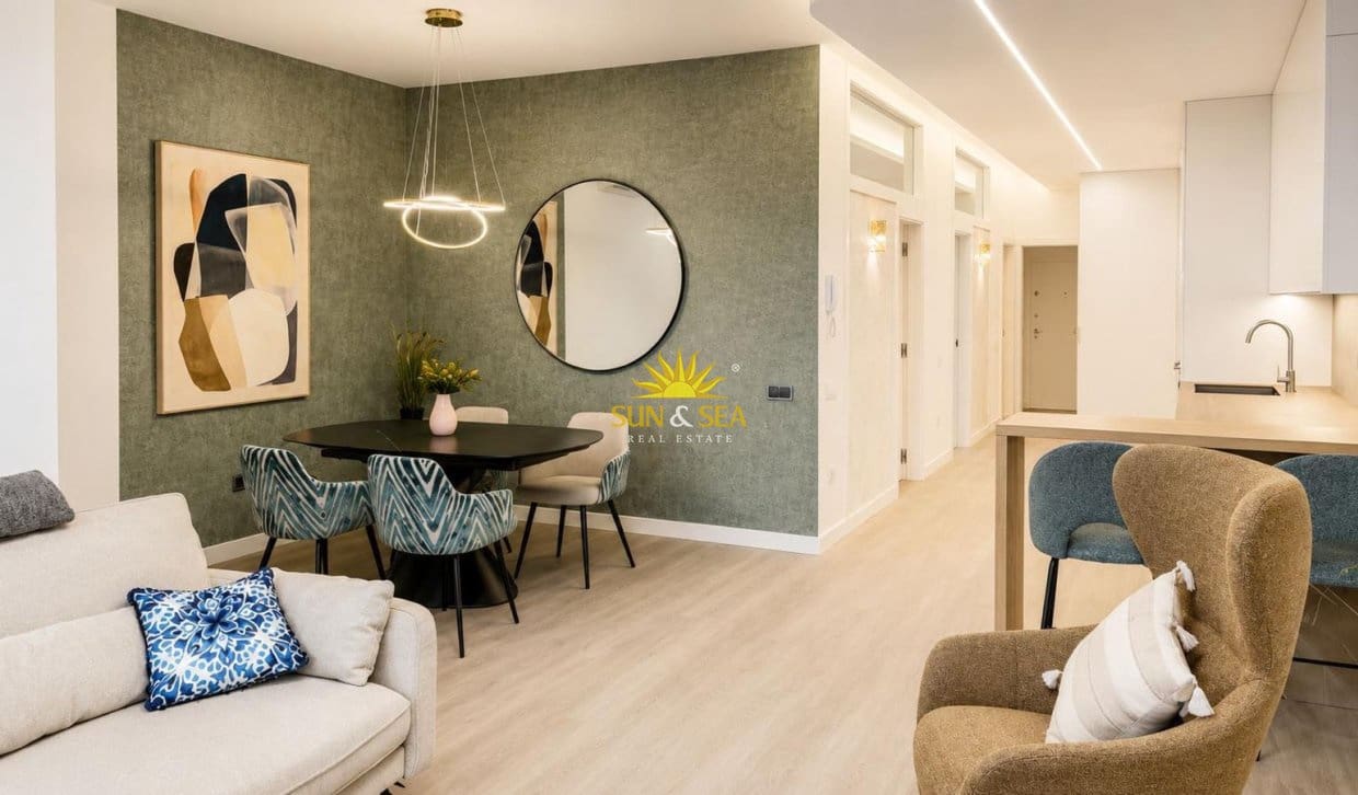 2 bedroom Apartment for sale in Torrevieja - € 239,900 (Ref: 10041864)