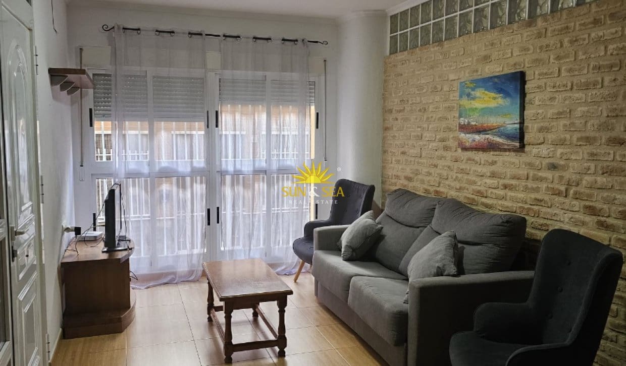 2 Zimmer Ferienapartment in Santa Pola mit Garage - 750 € (Ref: 10041865)
