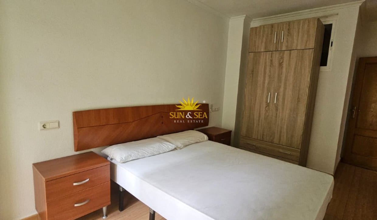 2 Zimmer Ferienapartment in Santa Pola mit Garage - 750 € (Ref: 10041865)