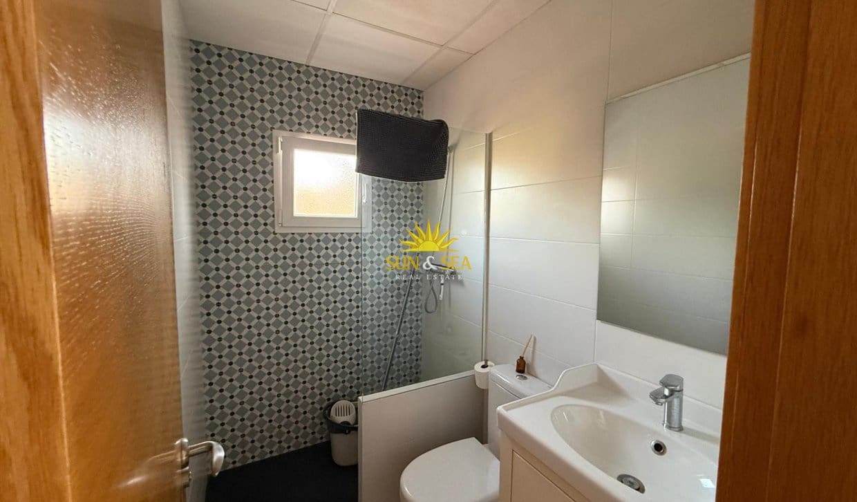 2 soveværelse Lejlighed til leje i Santa Pola - € 675 (Ref: 10042033)