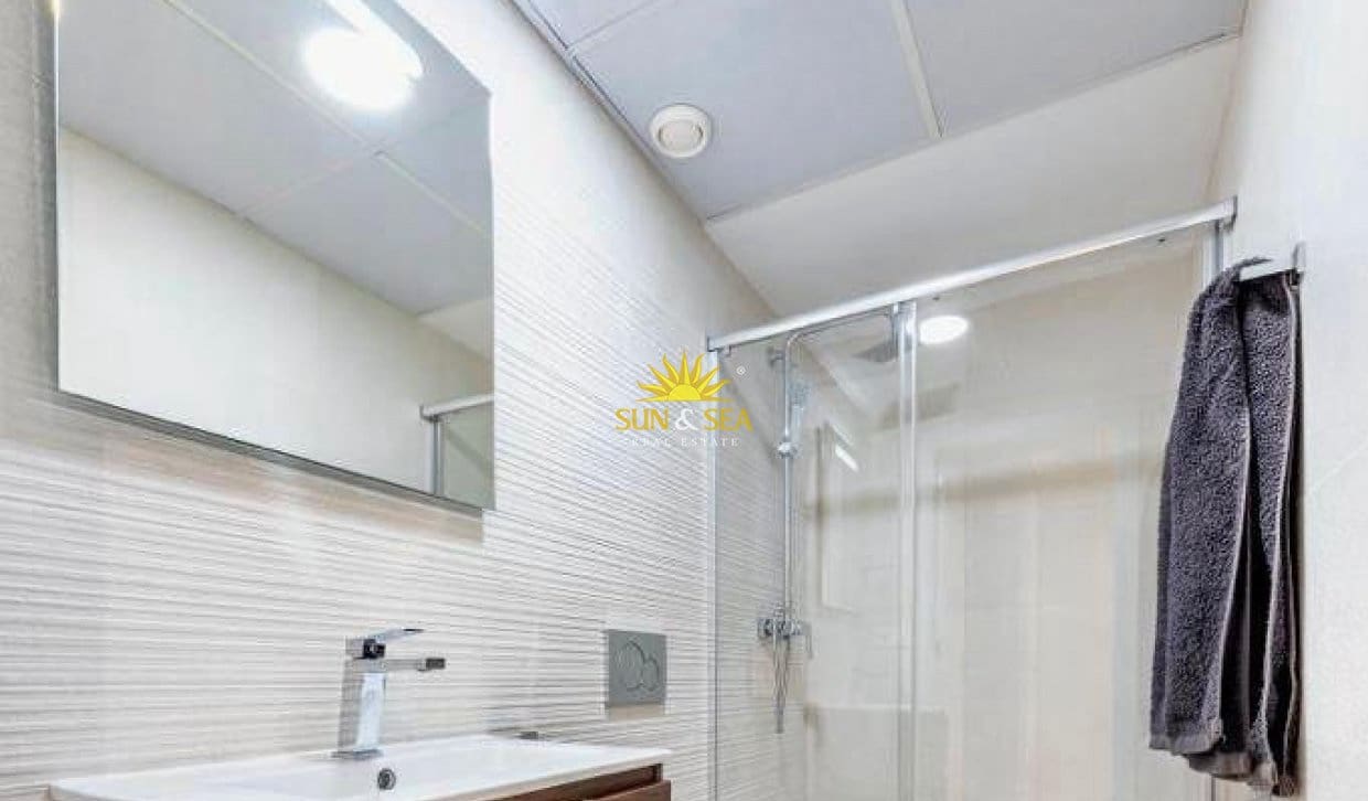 3 sypialnia Dom do wynajęcia w Finestrat z basenem garażem - 1 950 € (Ref: 10043381)
