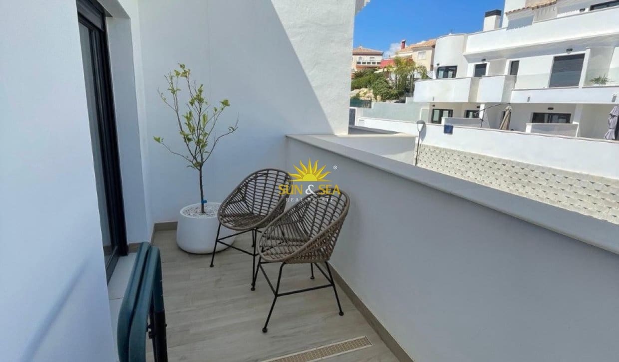 3 sypialnia Dom do wynajęcia w Finestrat z basenem garażem - 1 950 € (Ref: 10043381)