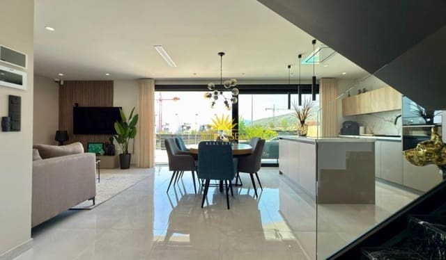 3 makuuhuone Huvila vuokrattavana paikassa Balcón de Finestrat - Terra Marina, Finestrat mukana uima-altaan 
autotalli - 3 500 € (Ref: 10043503)