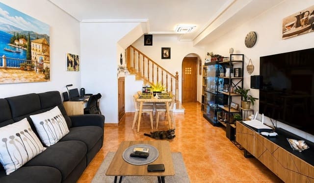 3 sypialnia Dom na sprzedaż w El Chaparral - La Siesta - La Torreta, Torrevieja z basenem garażem - 169 500 € (Ref: 10044111)