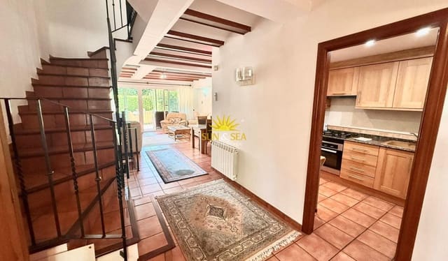 4 bedroom Villa for rent in Arenal, Javea / Xàbia with pool garage - € 1,900 (Ref: 10044112)