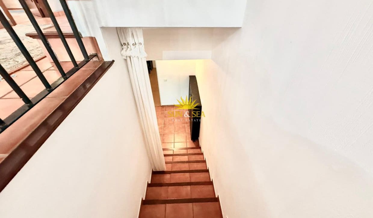 4 bedroom Villa for rent in Arenal with pool garage - € 1,900 (Ref: 10044112)