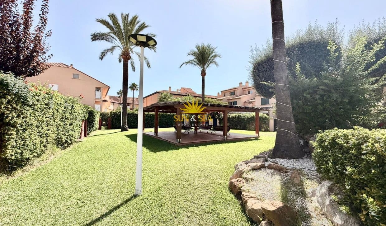 4 bedroom Villa for rent in Arenal with pool garage - € 1,900 (Ref: 10044112)