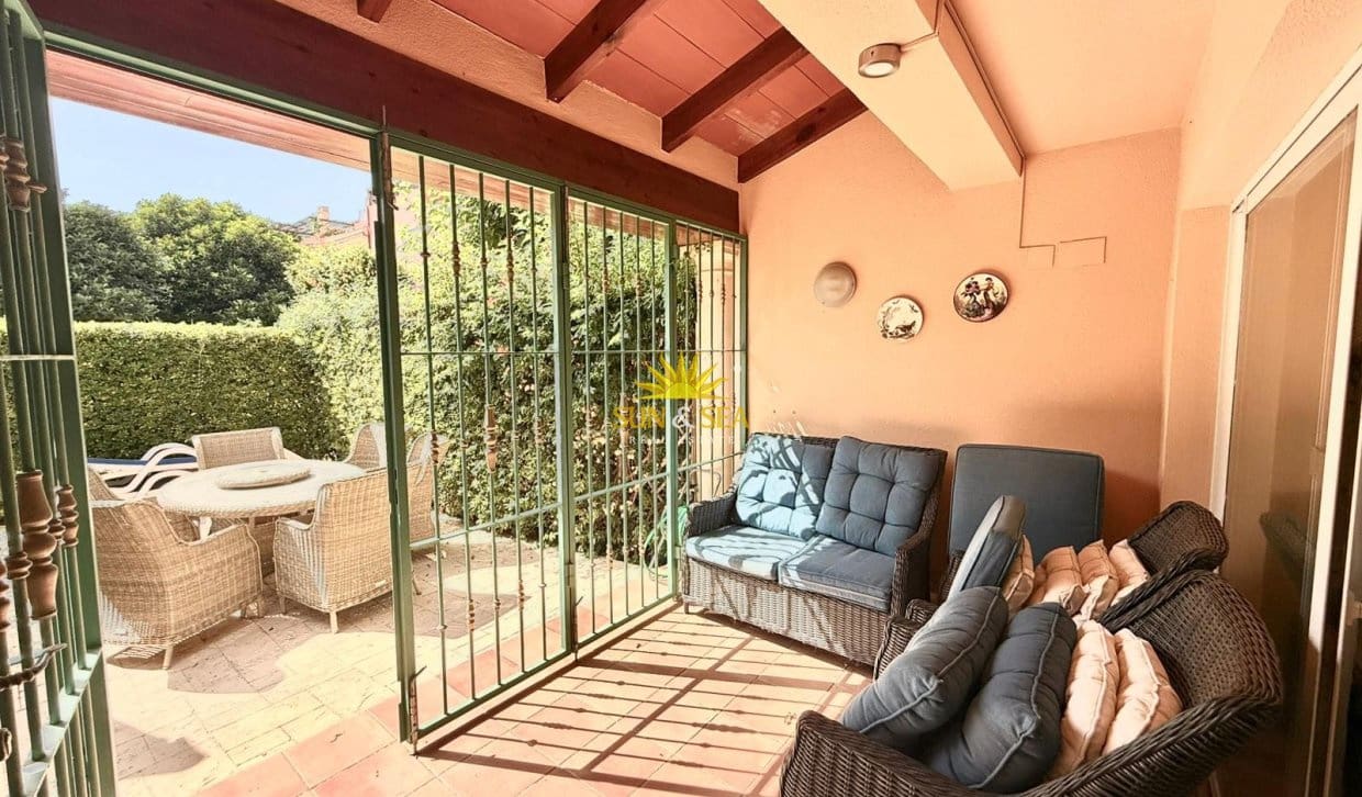 4 bedroom Villa for rent in Arenal with pool garage - € 1,900 (Ref: 10044112)