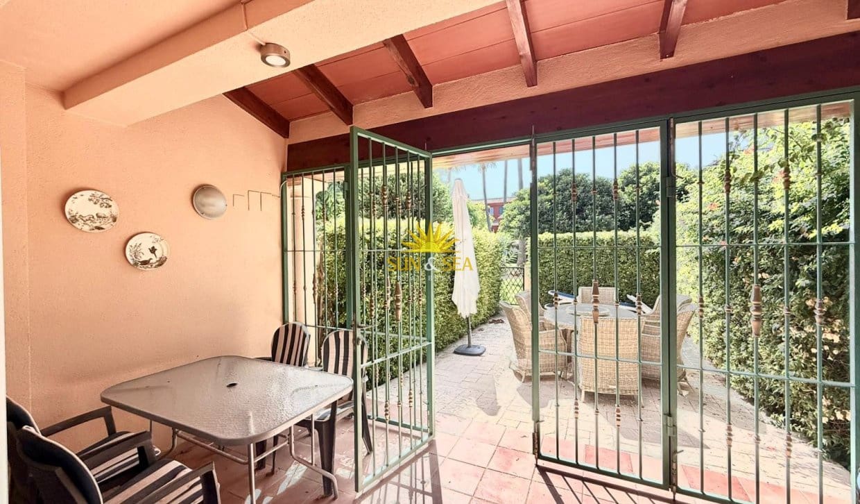 4 bedroom Villa for rent in Arenal with pool garage - € 1,900 (Ref: 10044112)