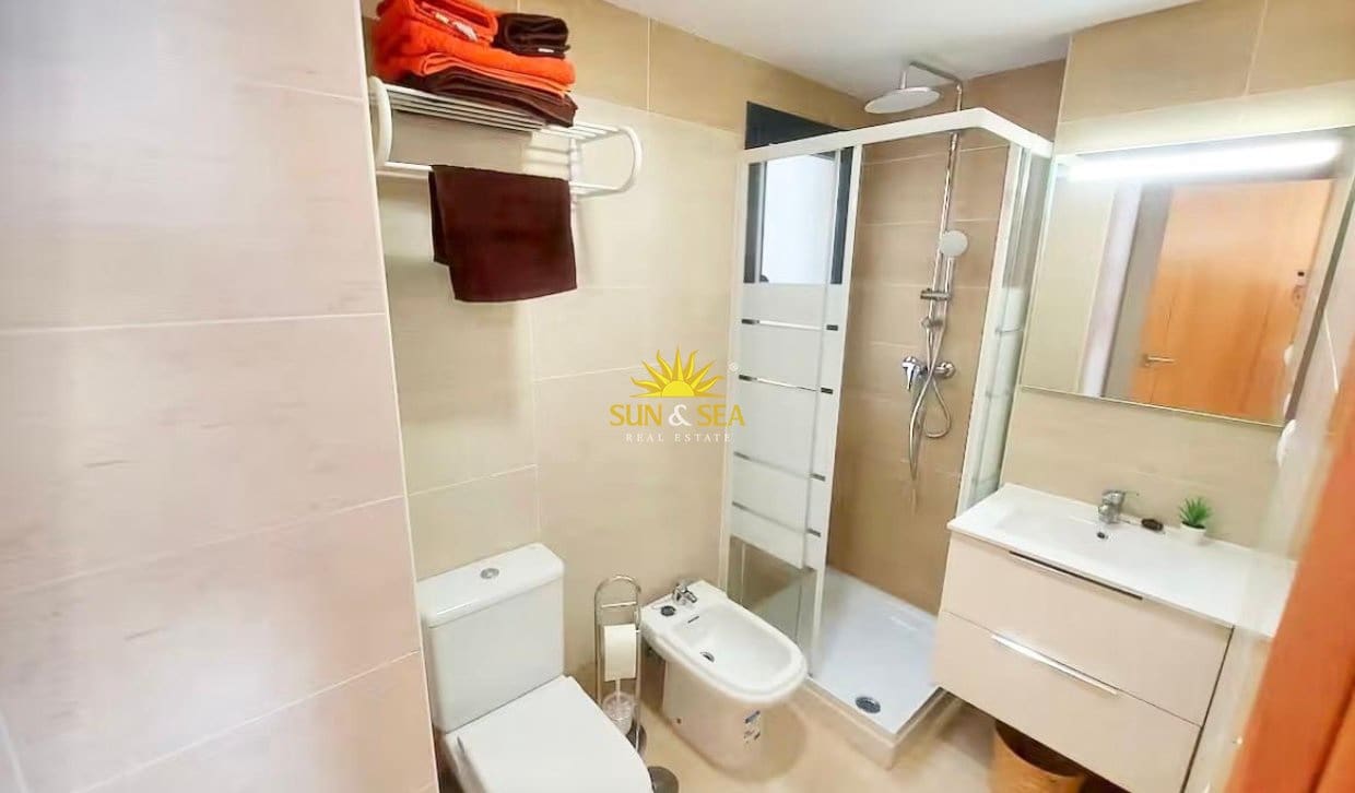 2 bedroom Apartment for holiday rental in El Campello with pool garage - € 900 (Ref: 10045868)