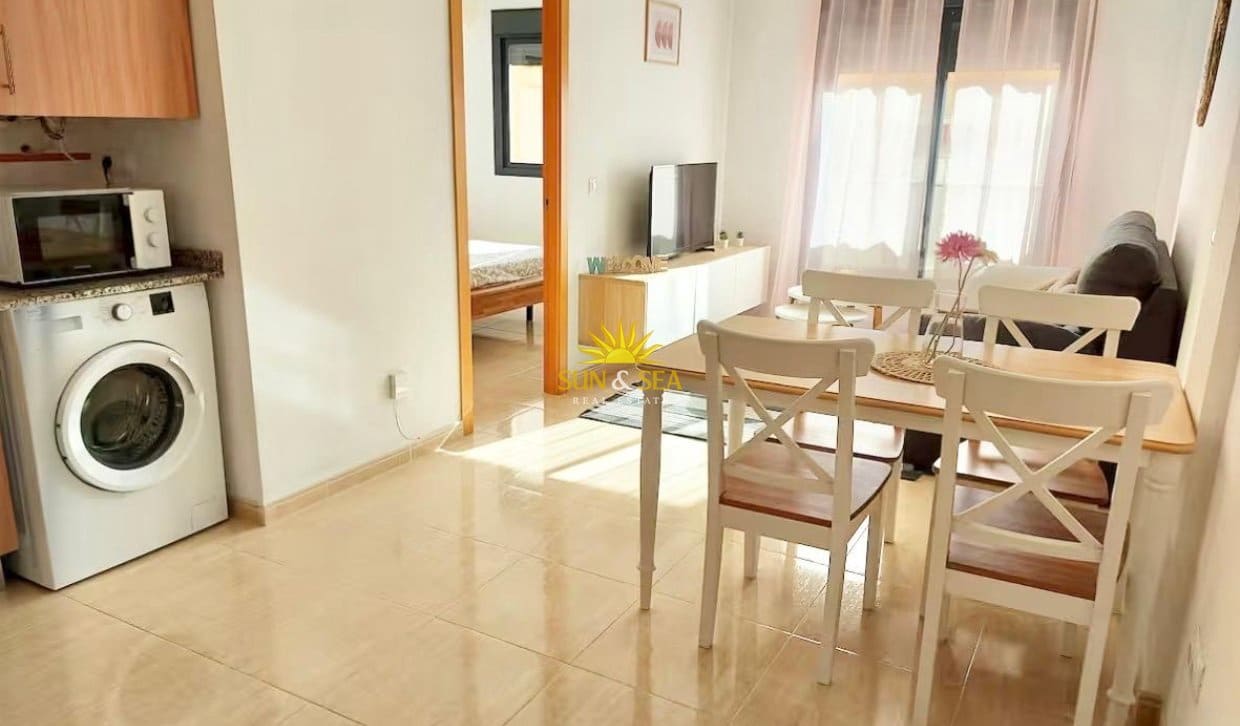 2 bedroom Apartment for holiday rental in El Campello with pool garage - € 900 (Ref: 10045868)