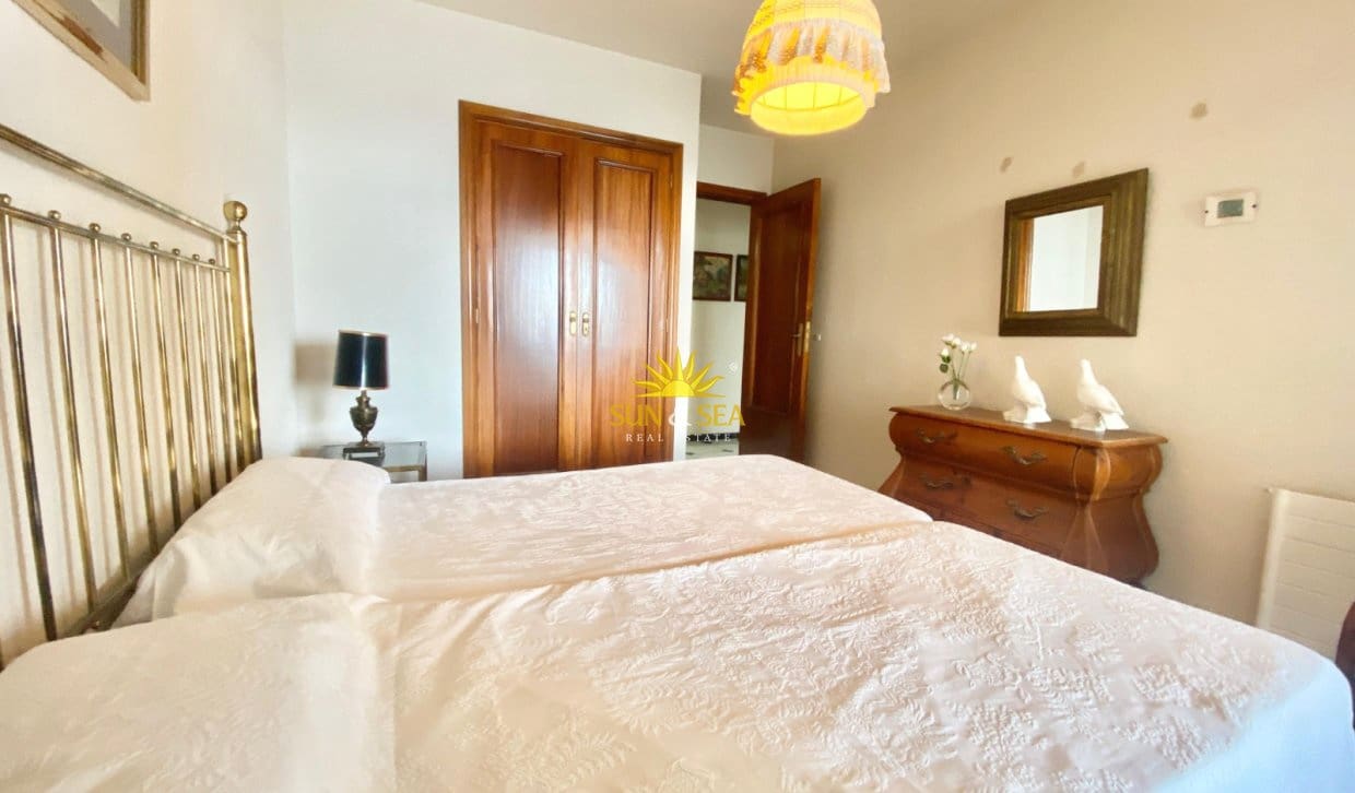 2 Zimmer Ferienapartment in Benidorm mit Pool Garage - 1.300 € (Ref: 10045869)