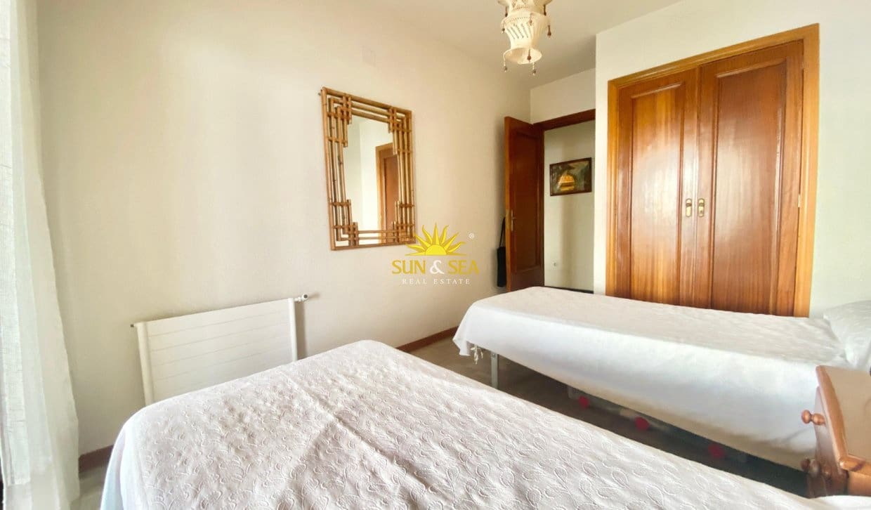 2 Zimmer Ferienapartment in Benidorm mit Pool Garage - 1.300 € (Ref: 10045869)