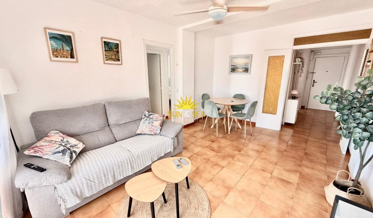 3 soverom Leilighet til leie i Alicante by med svømmebasseng - € 1 200 (Ref: 10045958)