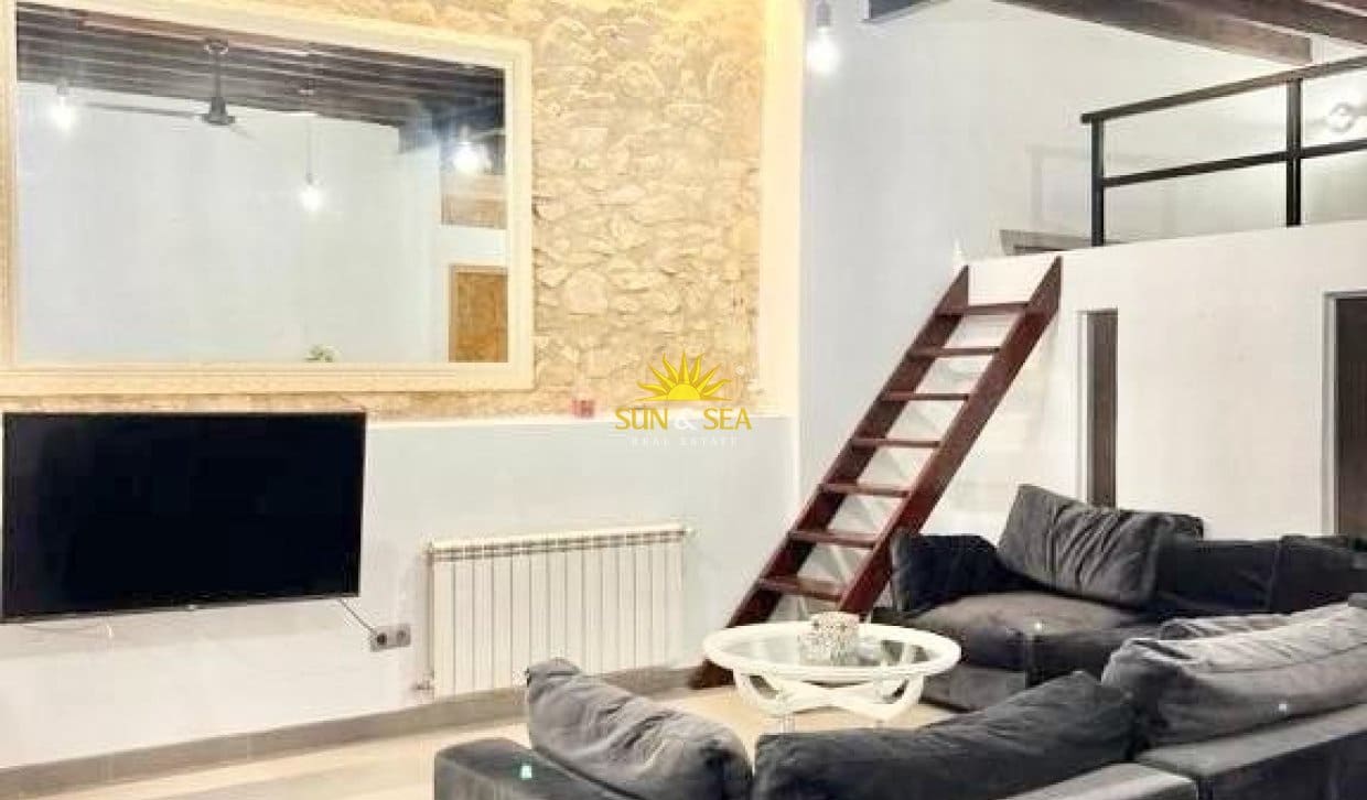 3 makuuhuone Huoneisto vuokrattavana paikassa Alicante kaupunki - 1 500 € (Ref: 10046217)