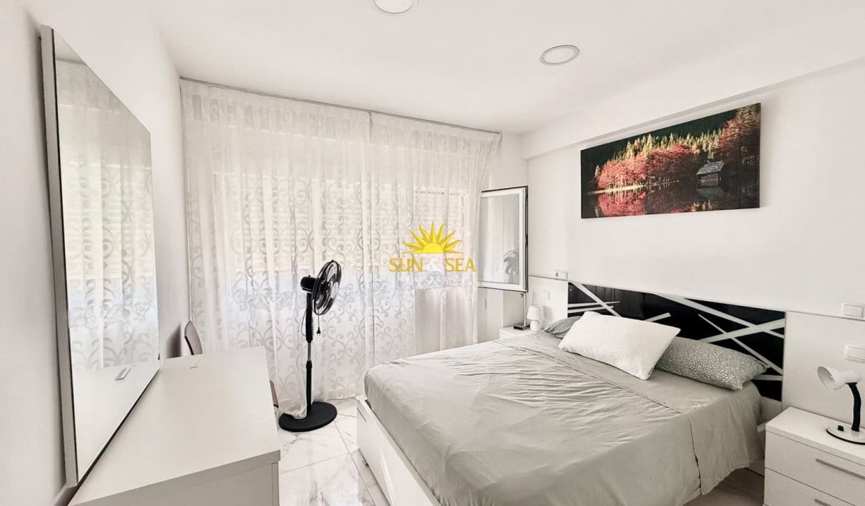 2 bedroom Apartment for rent in Benidorm with garage - € 1,500 (Ref: 10048233)