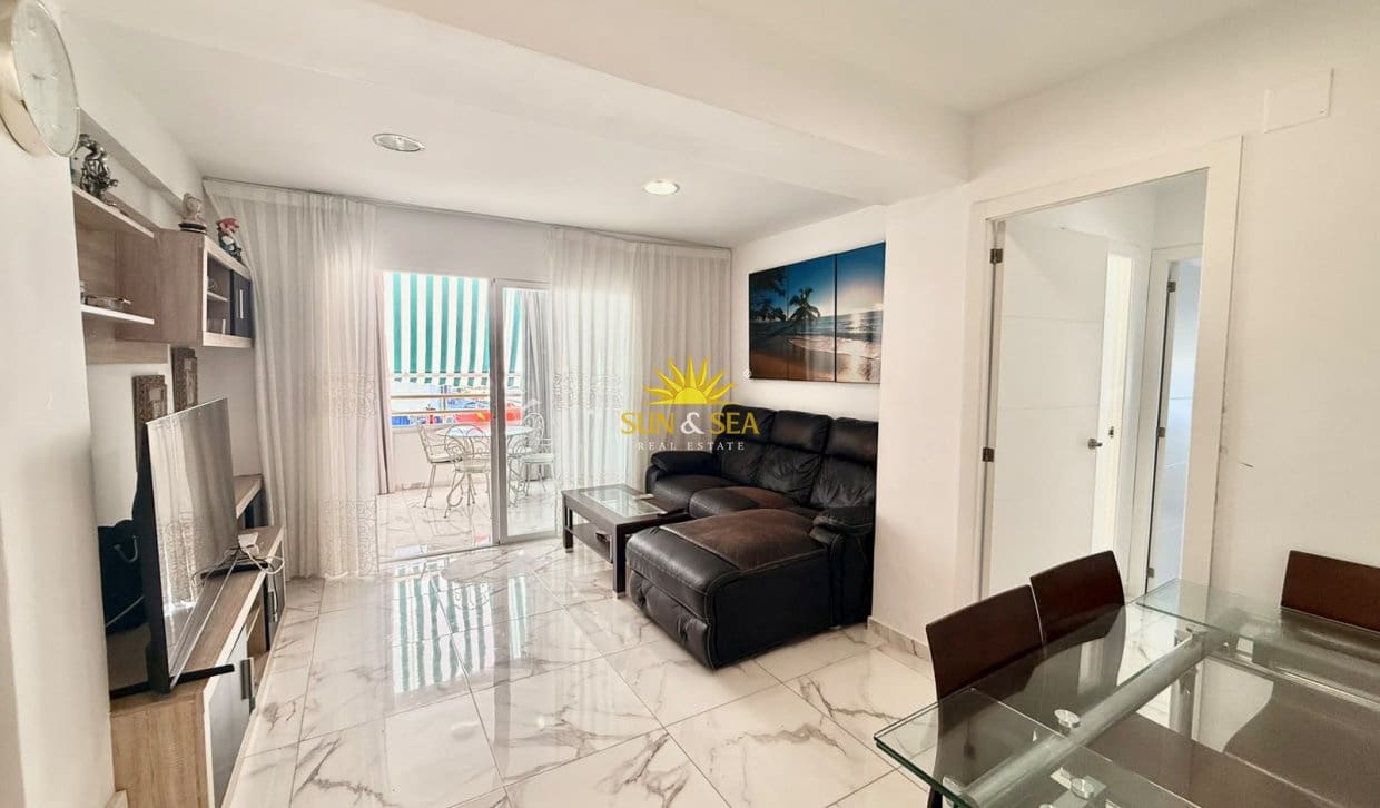2 bedroom Apartment for rent in Benidorm with garage - € 1,500 (Ref: 10048233)