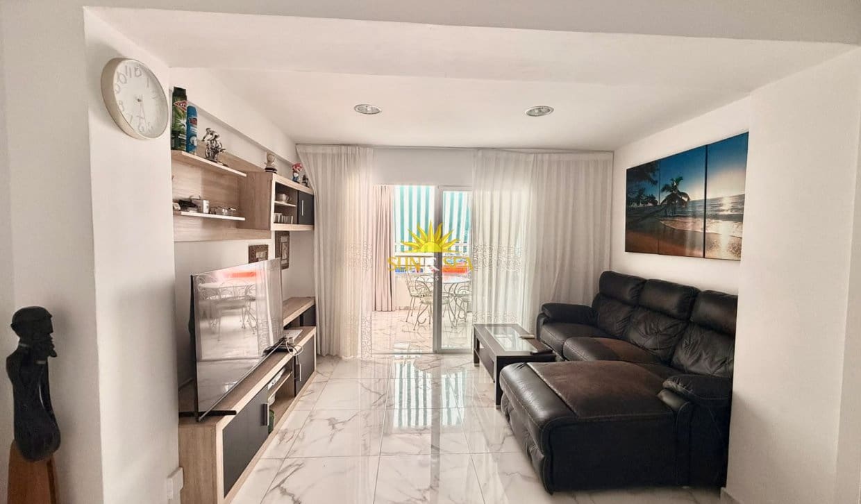 2 bedroom Apartment for rent in Benidorm with garage - € 1,500 (Ref: 10048233)