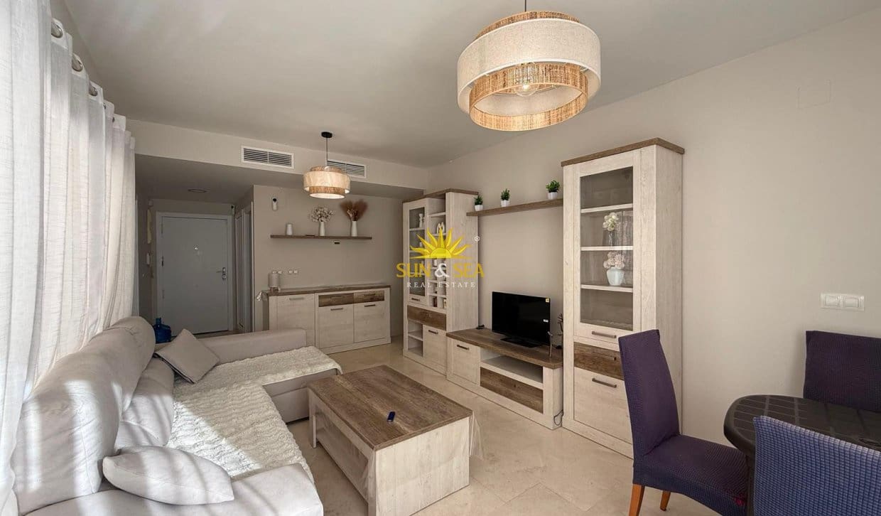   2 soveværelse   ferieLejlighed i La Villajoyosa / Vila Joiosa   med   swimmingpool  garage  - € 950 (Ref: 10048234)