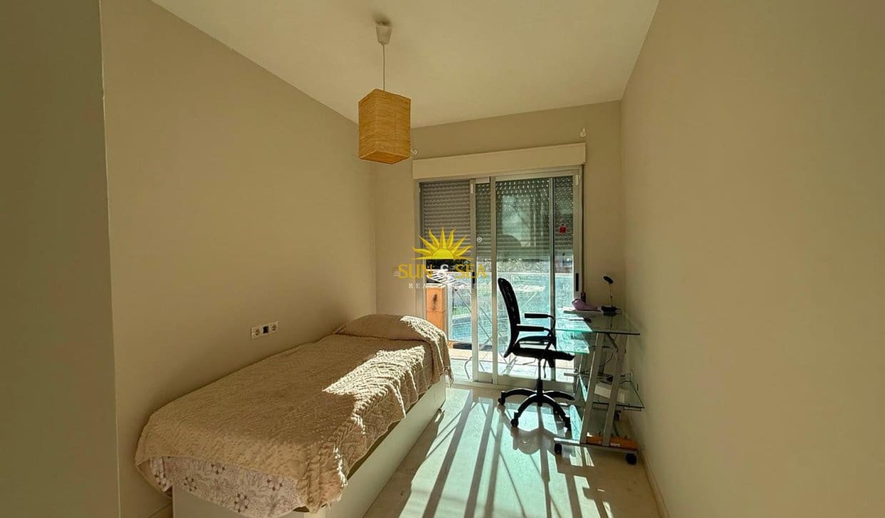   2 soveværelse   ferieLejlighed i La Villajoyosa / Vila Joiosa   med   swimmingpool  garage  - € 950 (Ref: 10048234)
