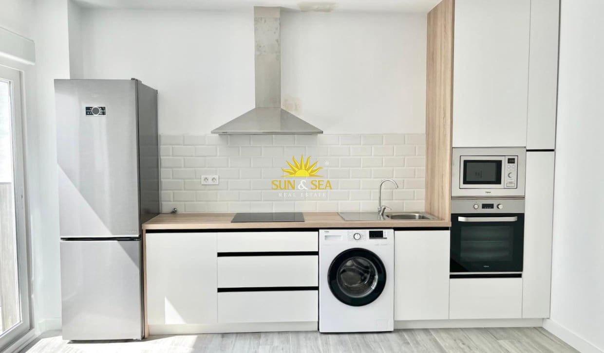 Apartamento de 1 habitación en El Campello en alquiler - 950 € (Ref: 10048235)