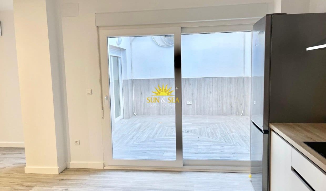 Apartamento de 1 habitación en El Campello en alquiler - 950 € (Ref: 10048235)