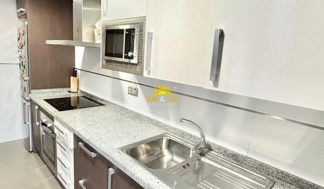   2 soveværelse   ferieLejlighed i El Campello   med   swimmingpool   - € 1.500 (Ref: 10048458)